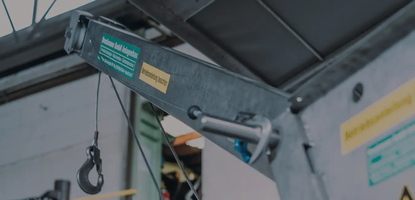 Brockmann_Rauert_Anlagenbau-Vorschriften_Praxis_Tipps_Worauf_es_bei_der_Ladekran_Sicherung_wirklich_ankommt