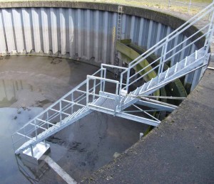 Schwimmtreppe